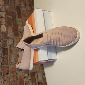 NWT SOUL Naturalizer Kemper Mauve Knit Slip-ons Size 10